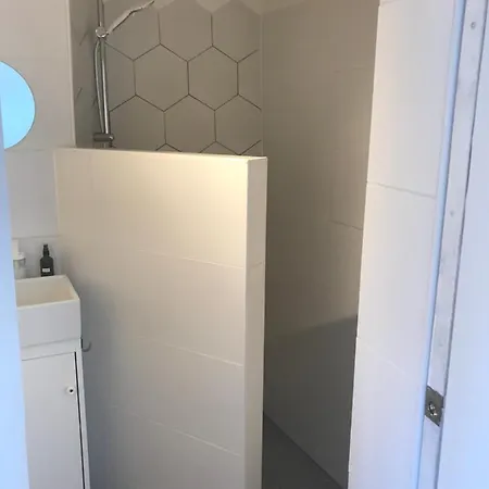 Cozy Tiny House Close To Schiphol Ams Airport Alpesi faház Rijsenhout
