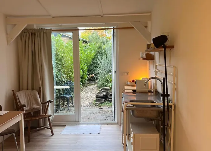 Chalet Cozy Tiny House Close To Schiphol Ams Airport